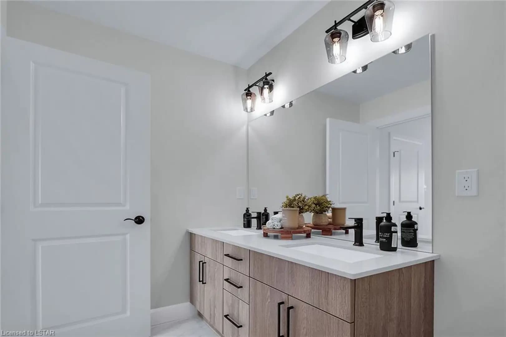 The Towns of Magnolia - Image 16