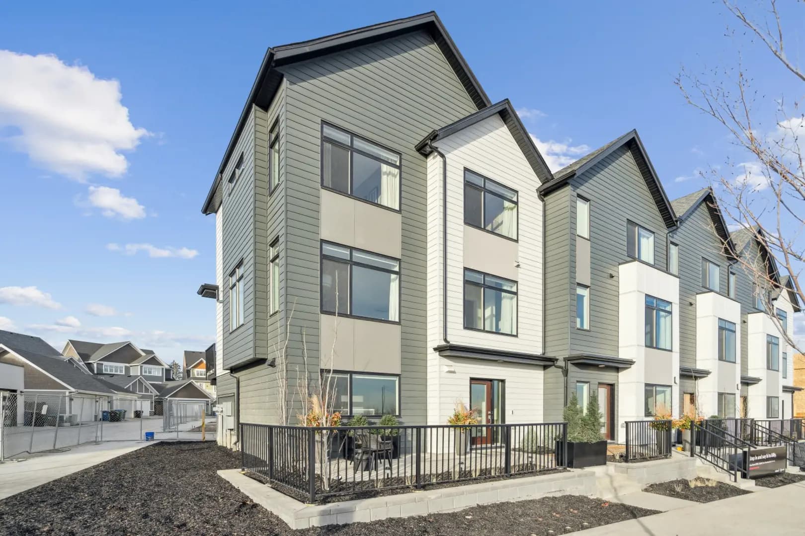 Billy by Anthem - Image 6